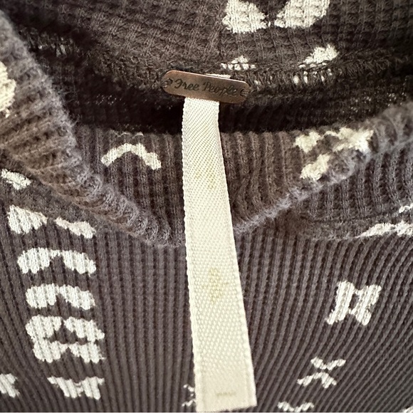 Free People mock turtleneck thermal top - Picture 4 of 5